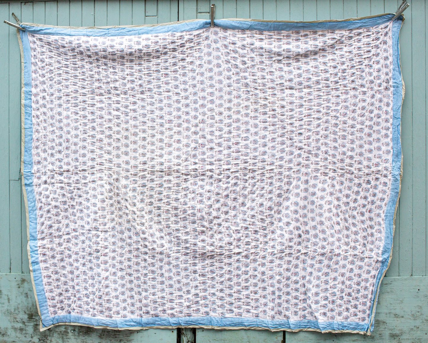 220 x 270cm Print Block Padded Quilt - Steeple