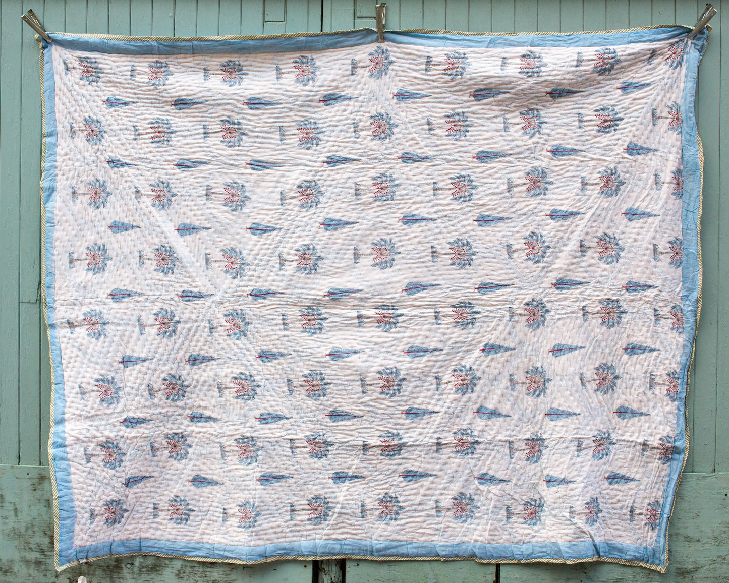220 x 270cm Print Block Padded Quilt - Steeple