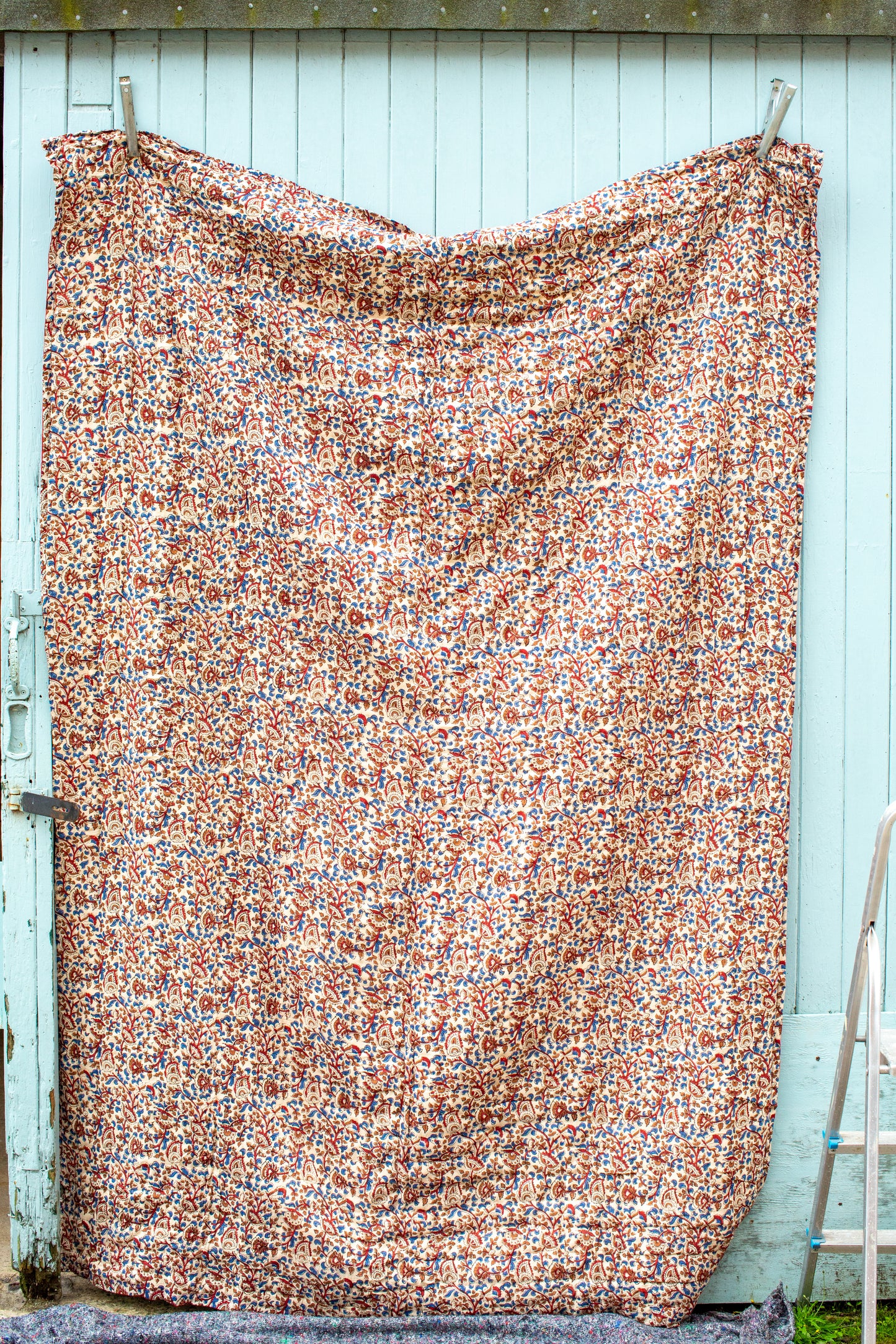 Print Block Padded Quilt - Oxenwood