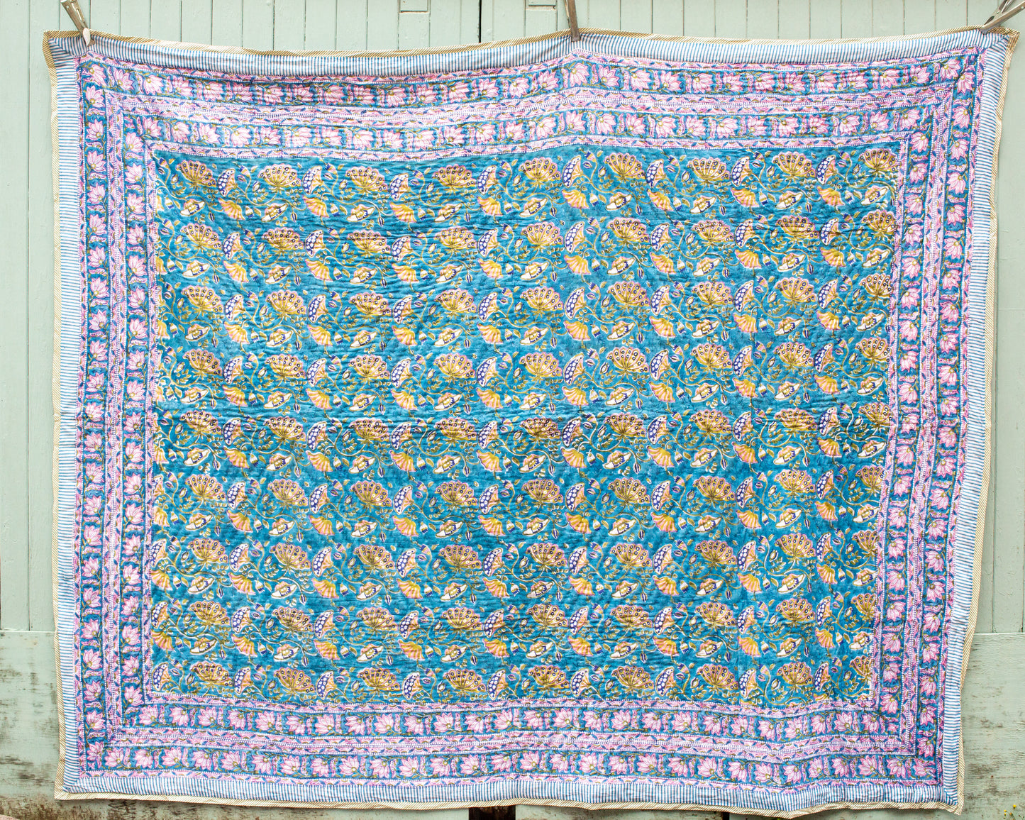220 x 270cm Print Block Padded Quilt - Biddestone