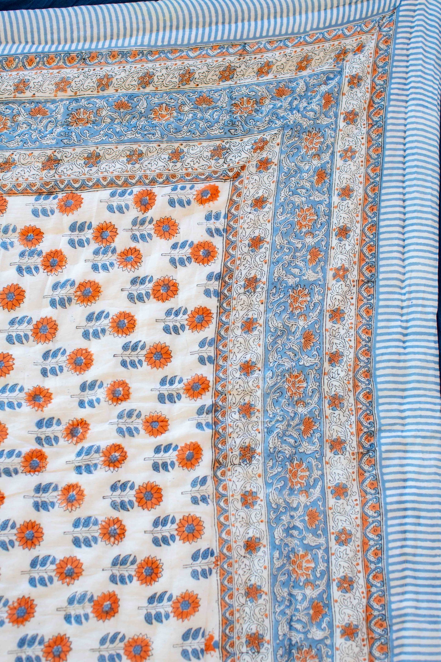 220 x 270cm Print Block Padded Quilt - Clatford
