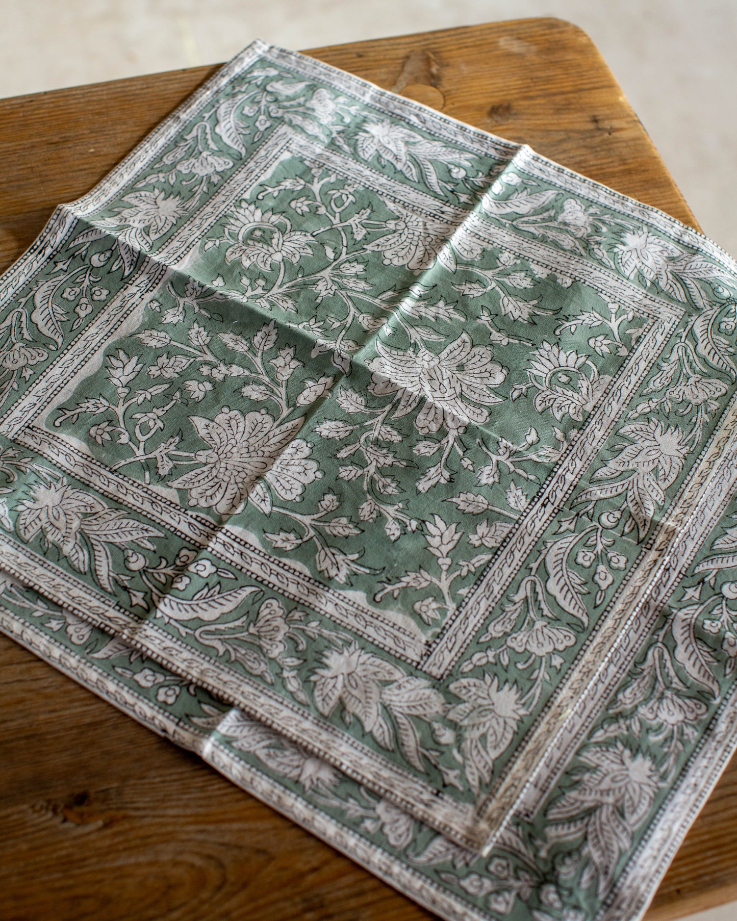 Napkin Set of 2