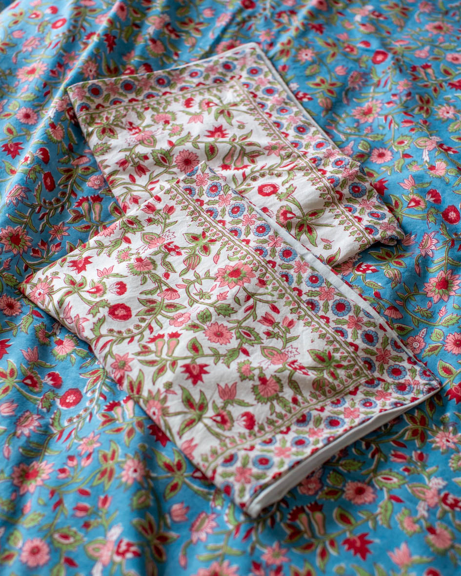 Honeystreet Duvet Cover & 2 Pillow cases