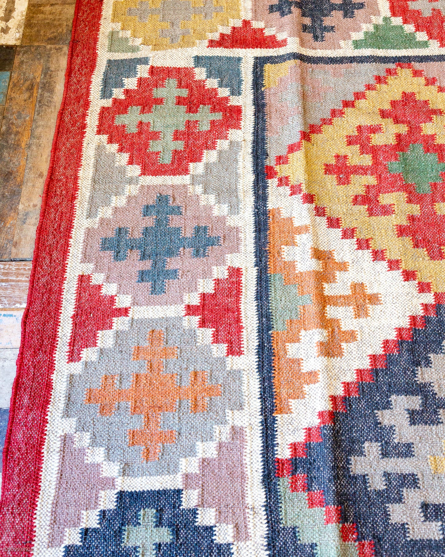 Large Wool & Jute Rug 182cm x 274cm
