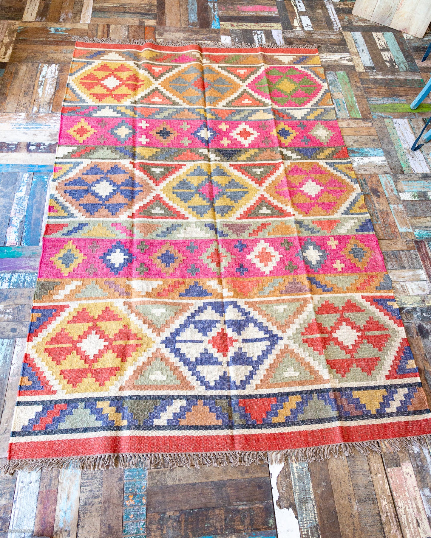 Large Wool & Jute Rug 182cm x 274cm