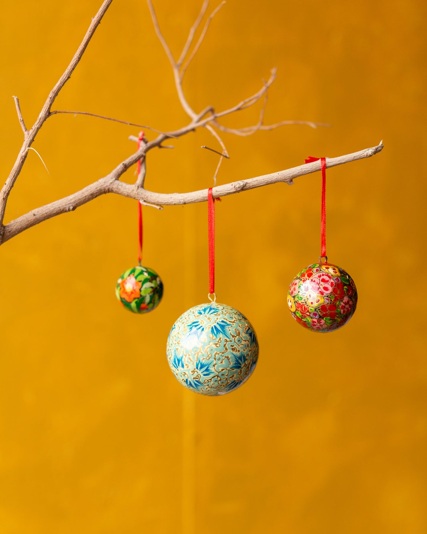 Set of 6 Classic Bauble decoration