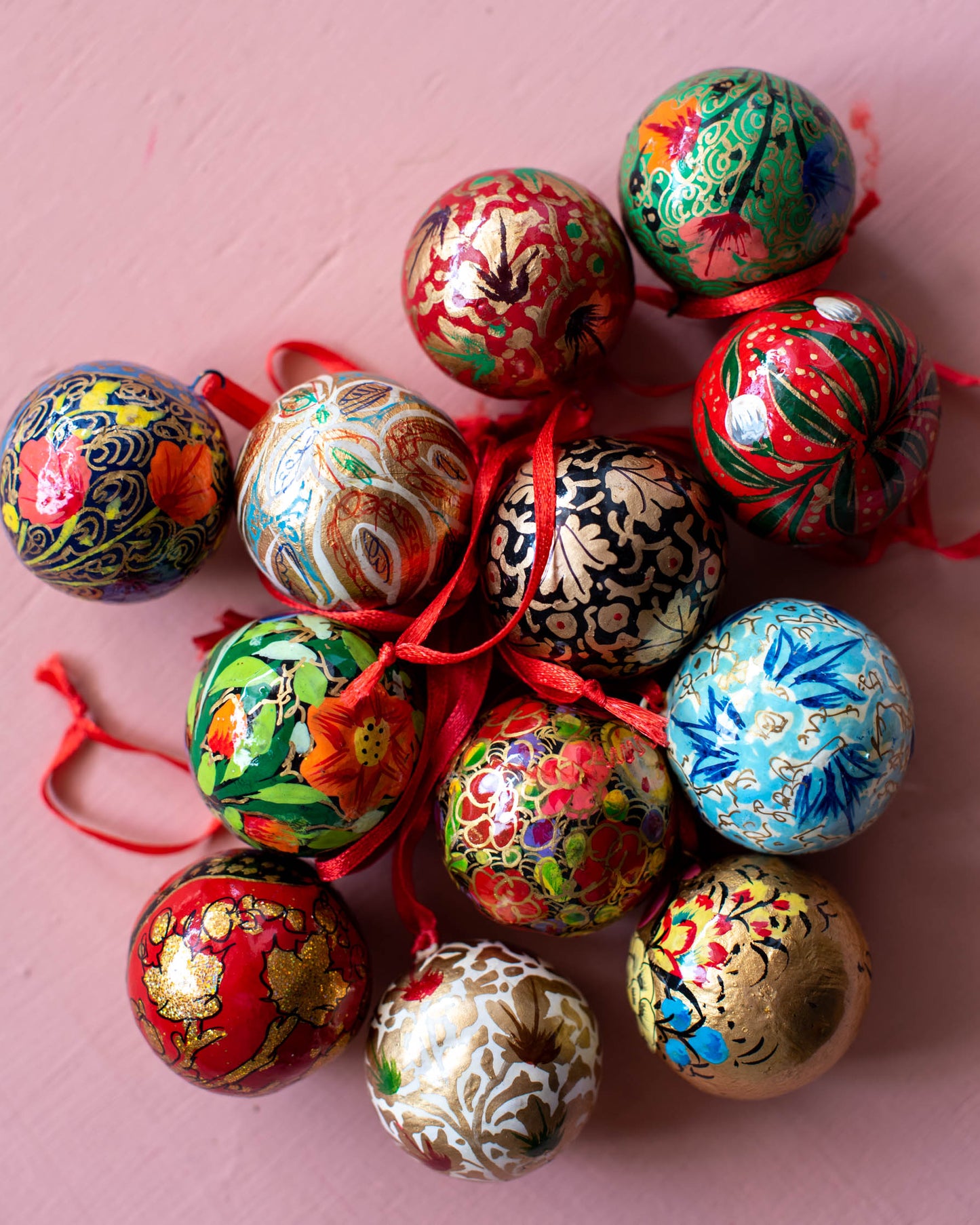 Set of 6 Classic Bauble decoration