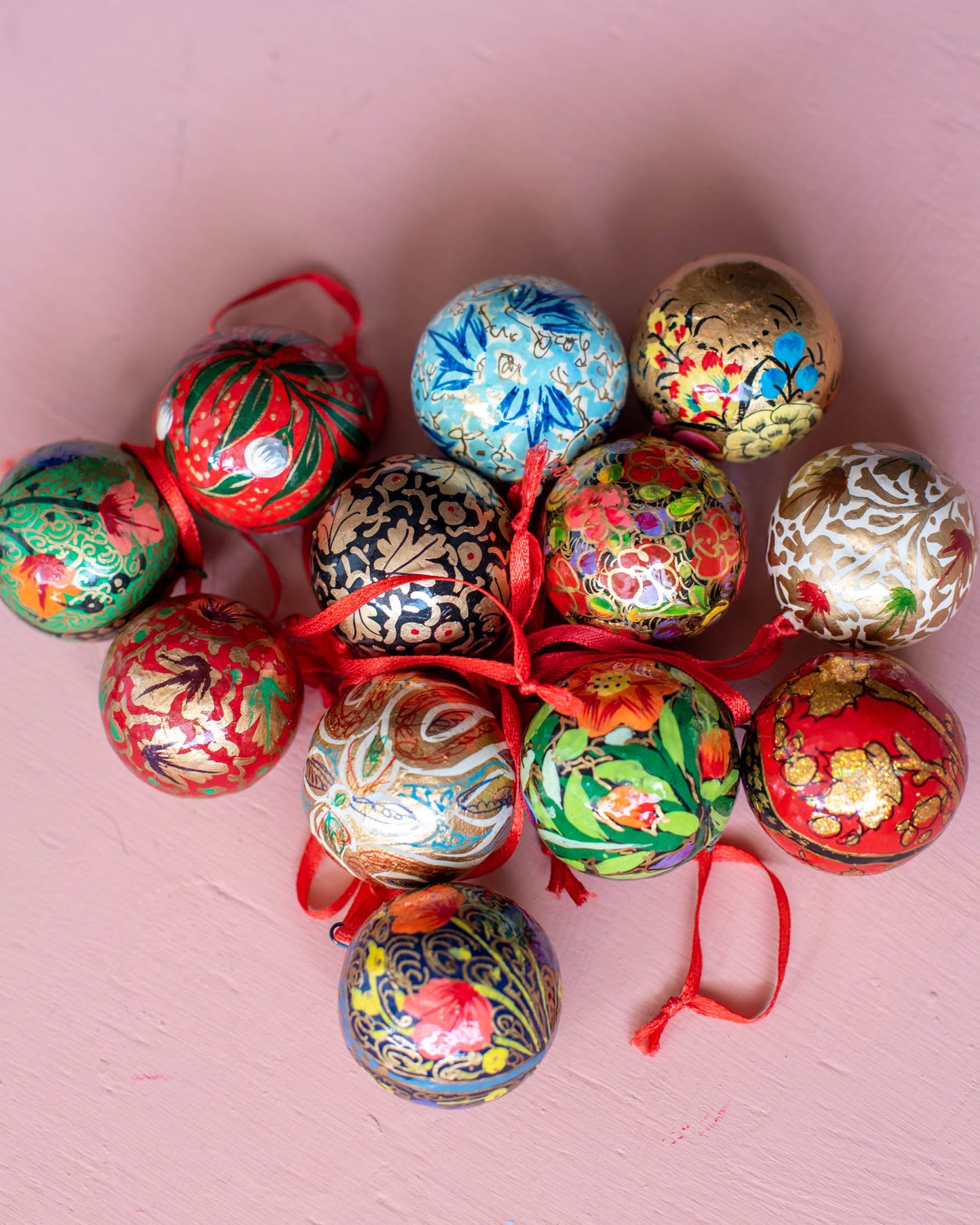 Set of 6 Classic Bauble decoration
