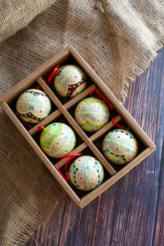 Set of 6 Folk Bauble decoration