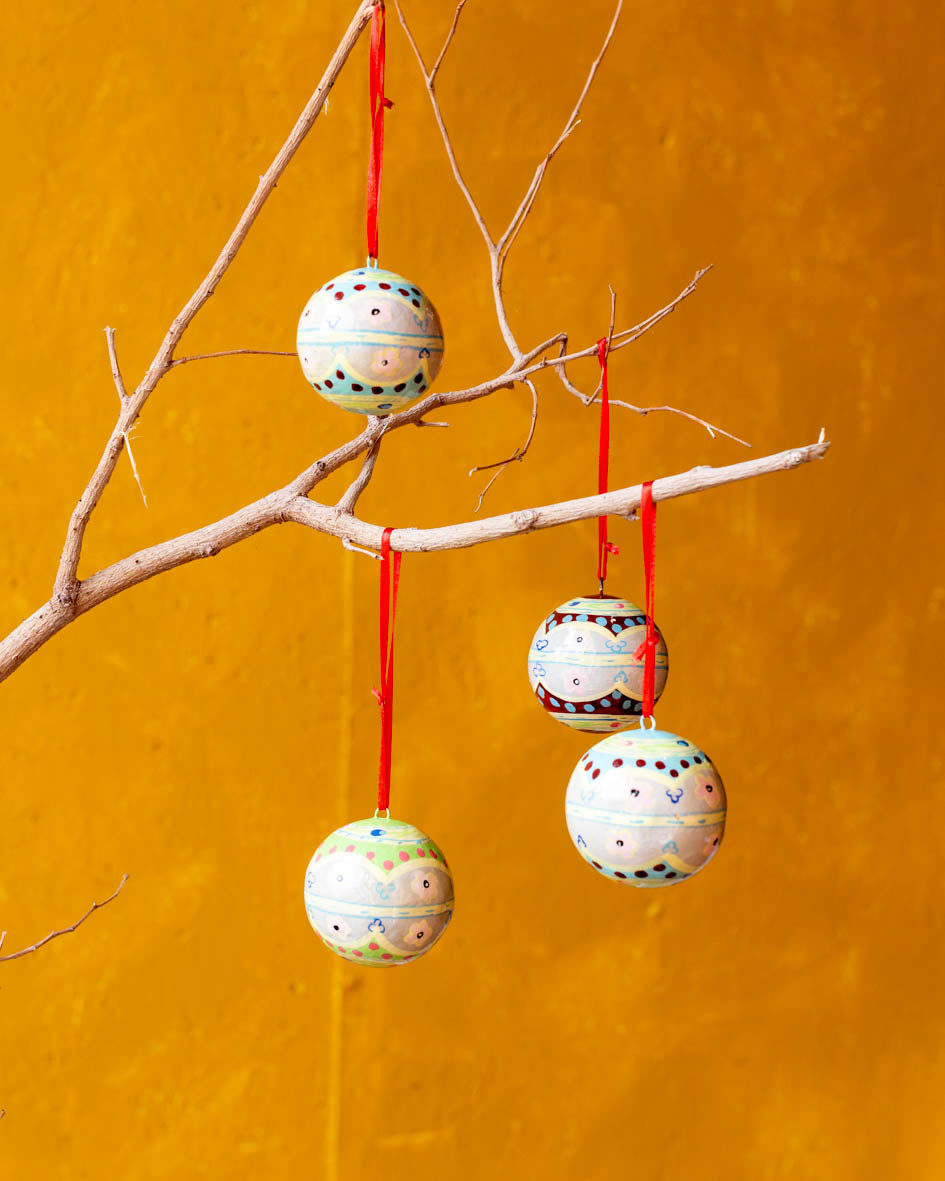 Set of 6 Folk Bauble decoration