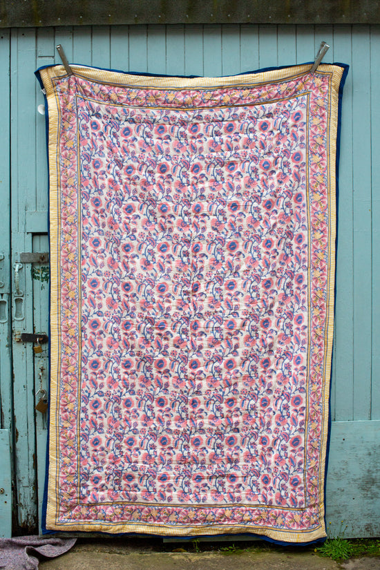 150 x 220cm  Print Block Padded Quilt - Grittleton