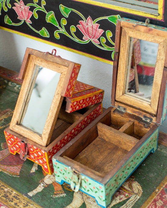 Barber Box / Jewellery Box with Fold-Away Mirror