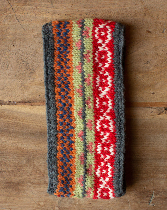 Load image into Gallery viewer, Husky Fairisle Knitted Head Band
