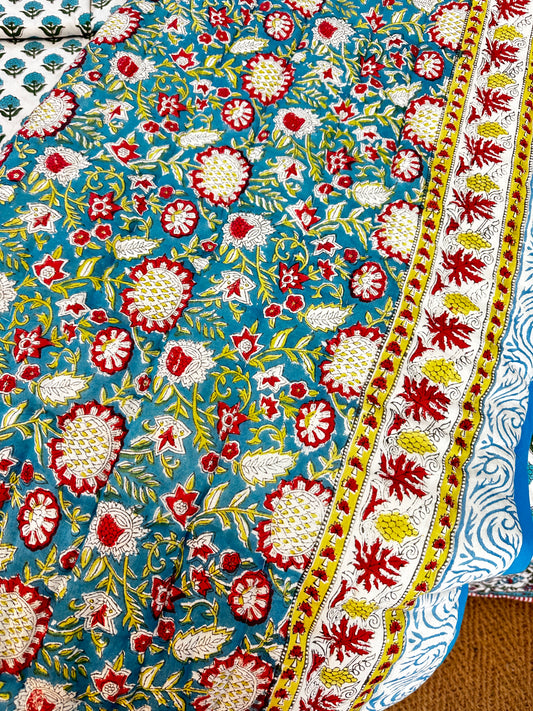 Print Block Padded Quilt - Clench