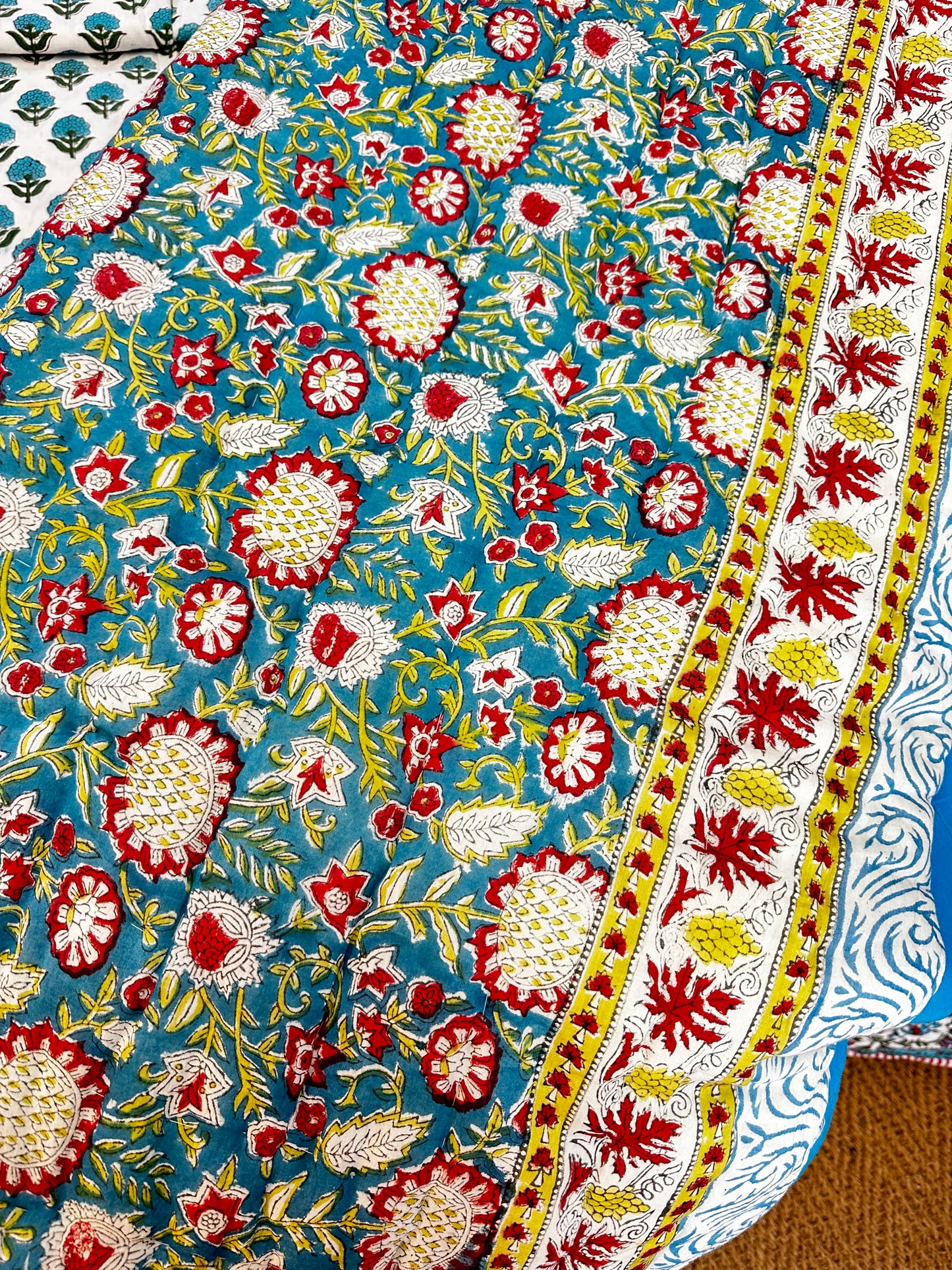 Print Block Padded Quilt - Clench