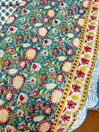 Print Block Padded Quilt - Clench