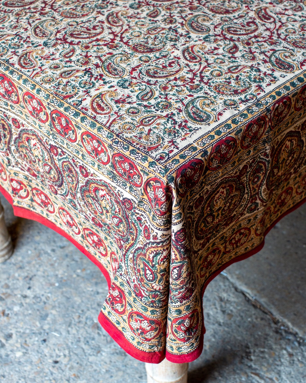 Hilcott Tablecloth