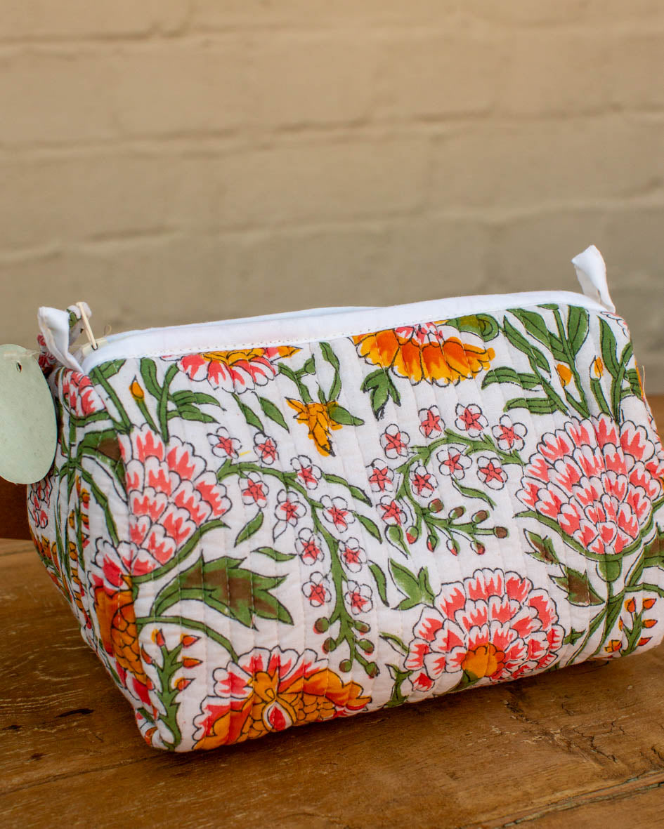 Southcott Wash Bag