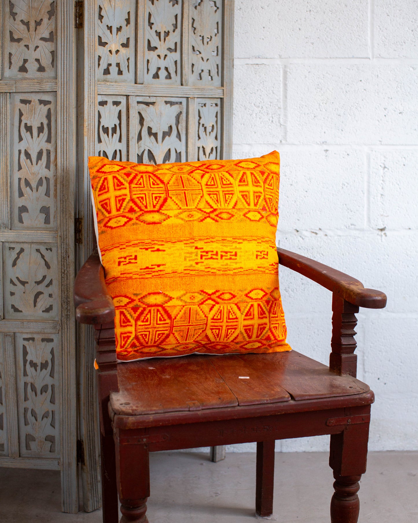 Sample Cushion