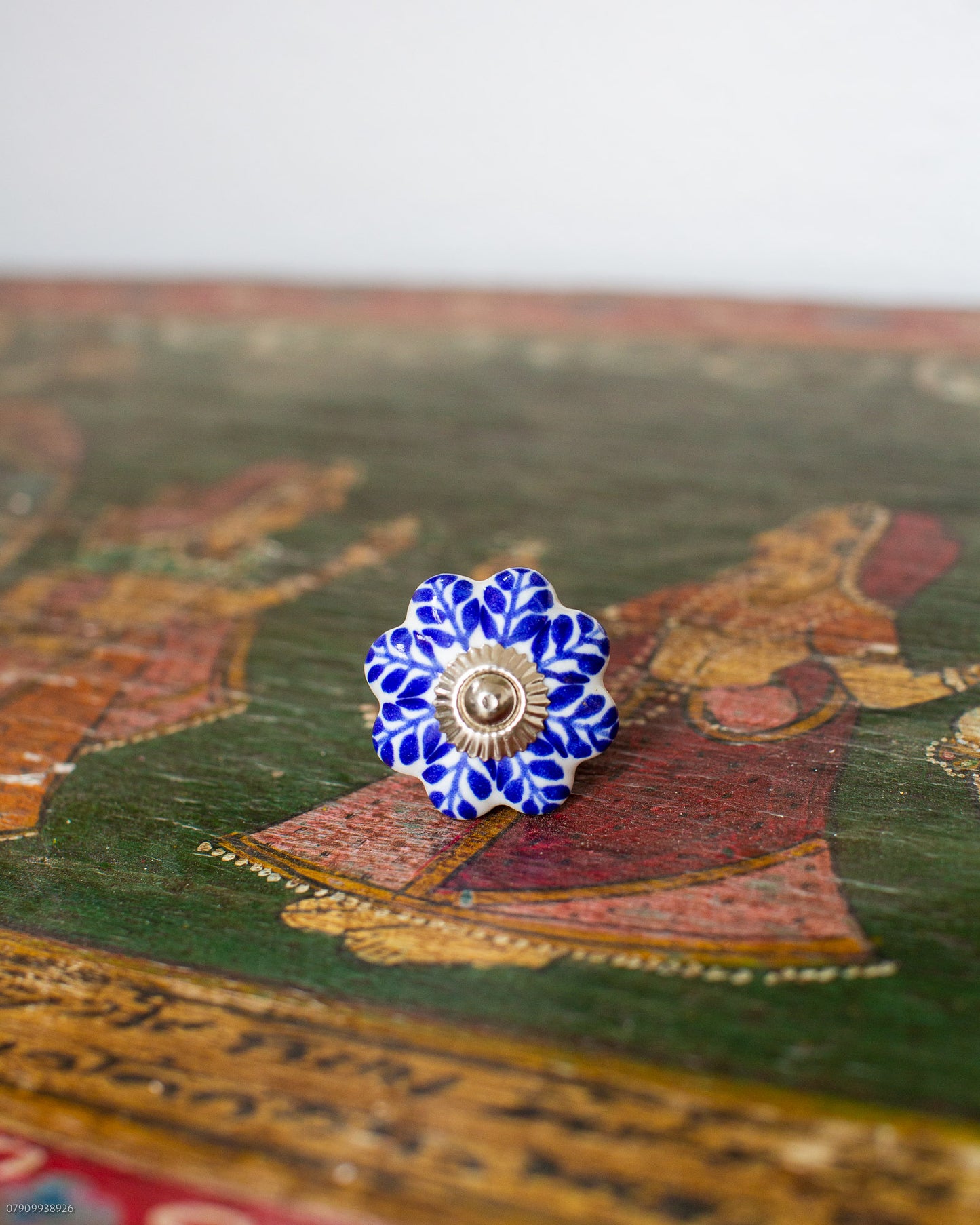 Blue & White Leaf Door Knob