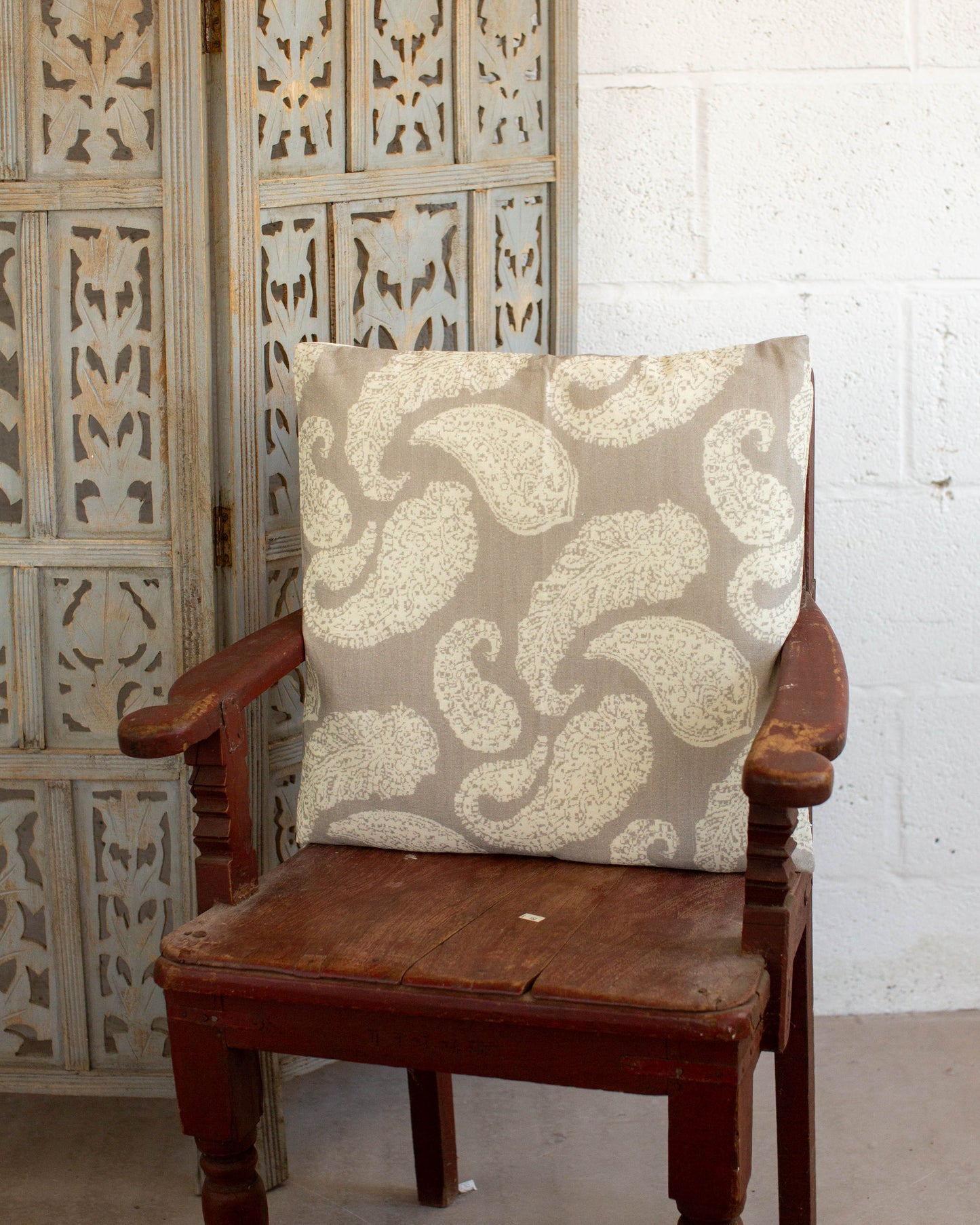 Sample Cushion