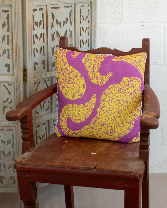 Sample Cushion