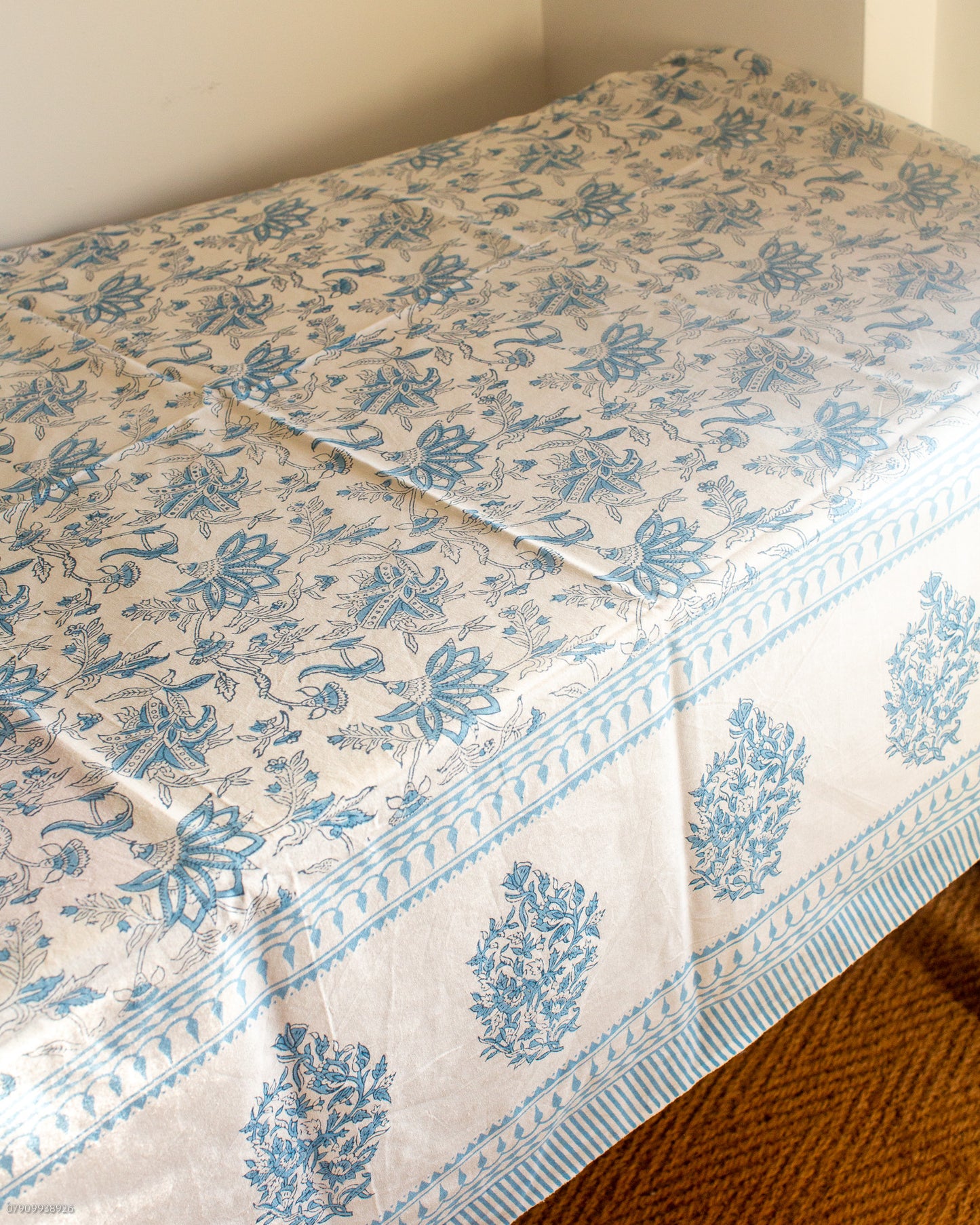 Tablecloth/Bed Cover