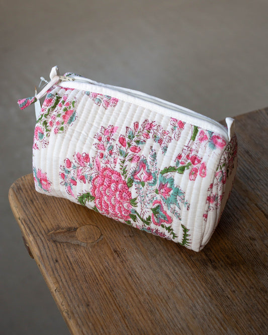 Manningford Wash Bag