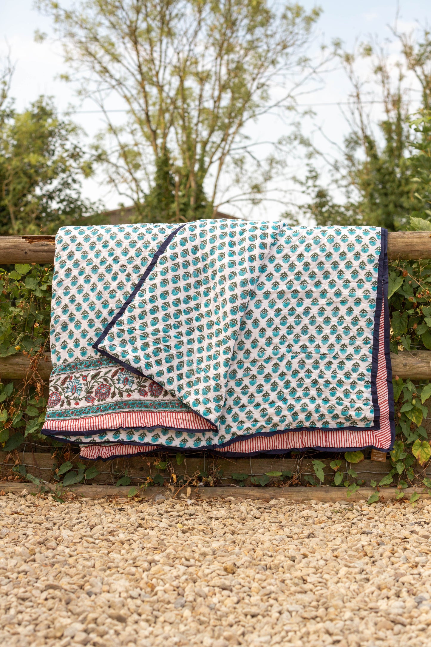 Print Block Padded Quilt - Stanton White
