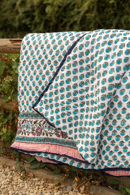 Print Block Padded Quilt - Stanton White