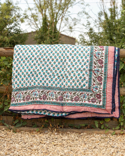 Print Block Padded Quilt - Stanton White