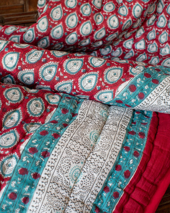 Print Block Cotton Quilt
