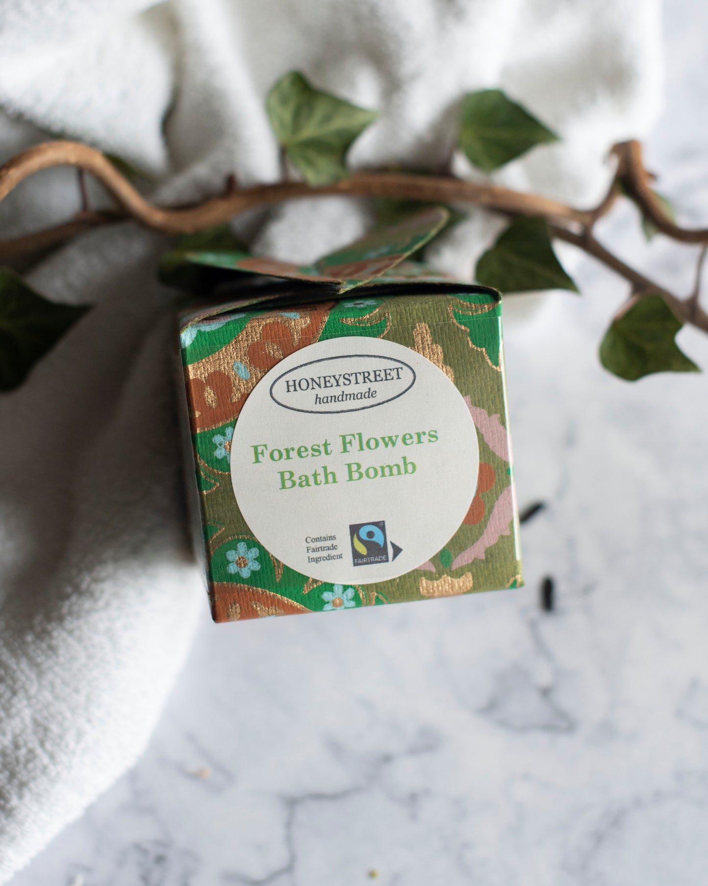 Forest Flowers Bath Bomb - The india Shop