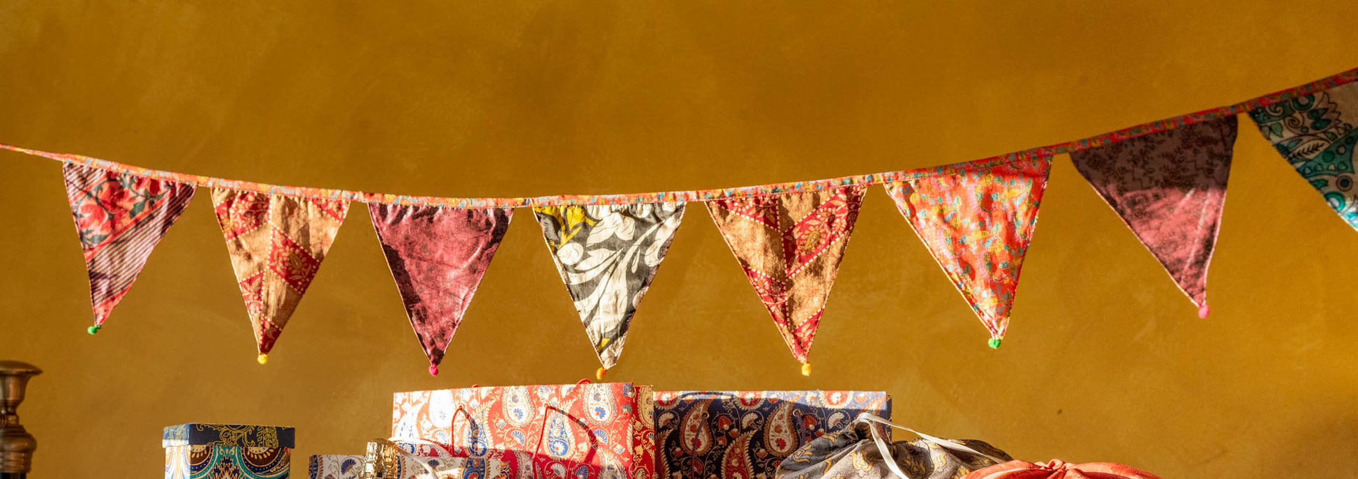 Small Sari Bunting - The india Shop